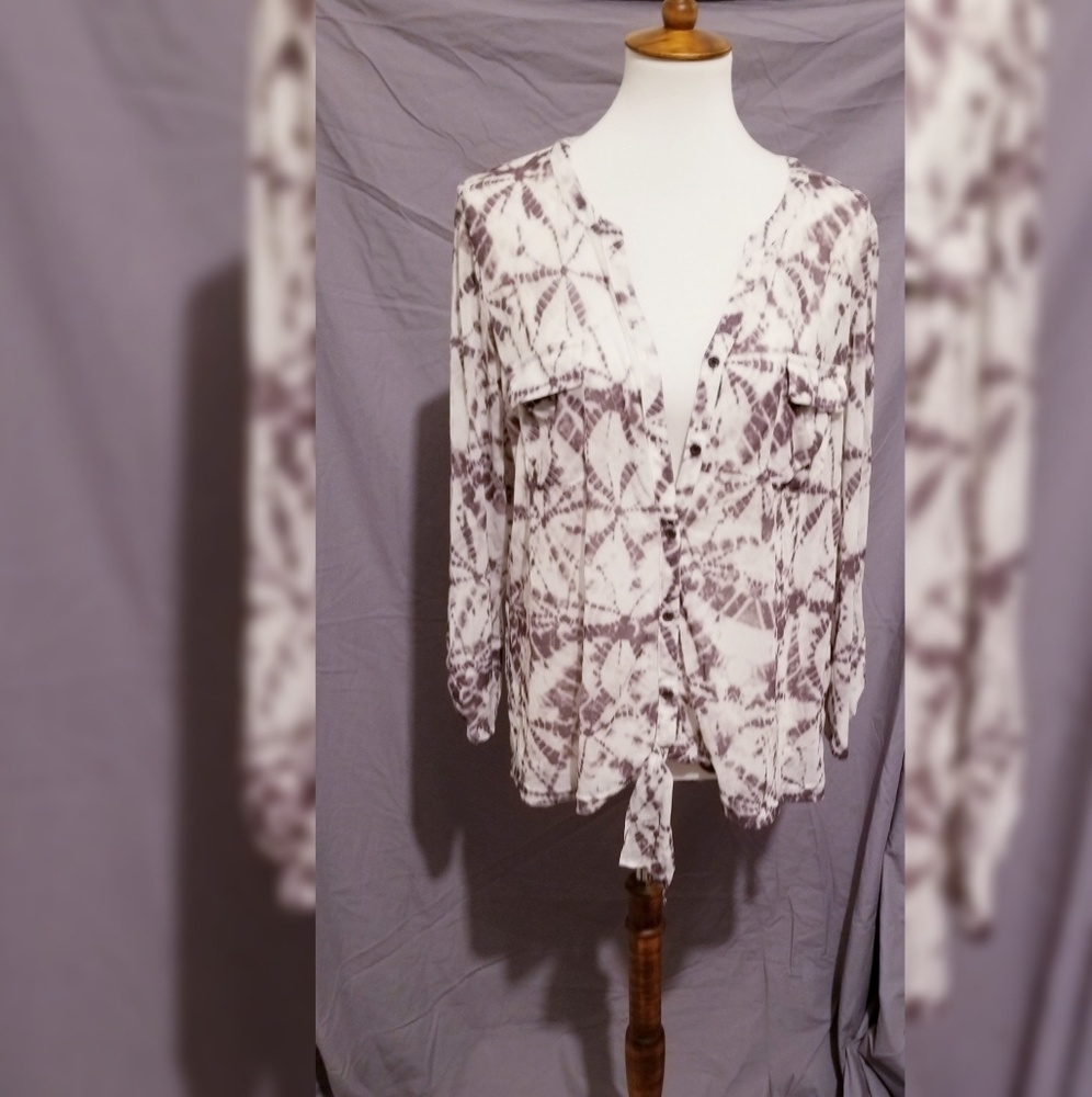 Sheer Tie Front Hi-Low Blouse, Chicos Size 3